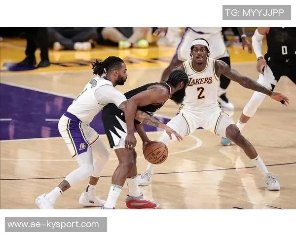 快船战胜对手跃升西部第十一名紧追开拓者附加赛希望在望